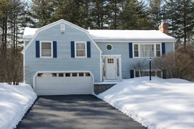 Unit for sale at 11 Maplewood Dr, Townsend, MA 01469