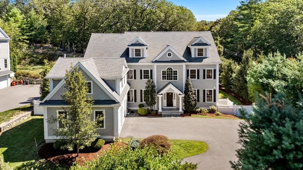 Unit for sale at 1 Tricorne Rd, Lexington, MA 02421