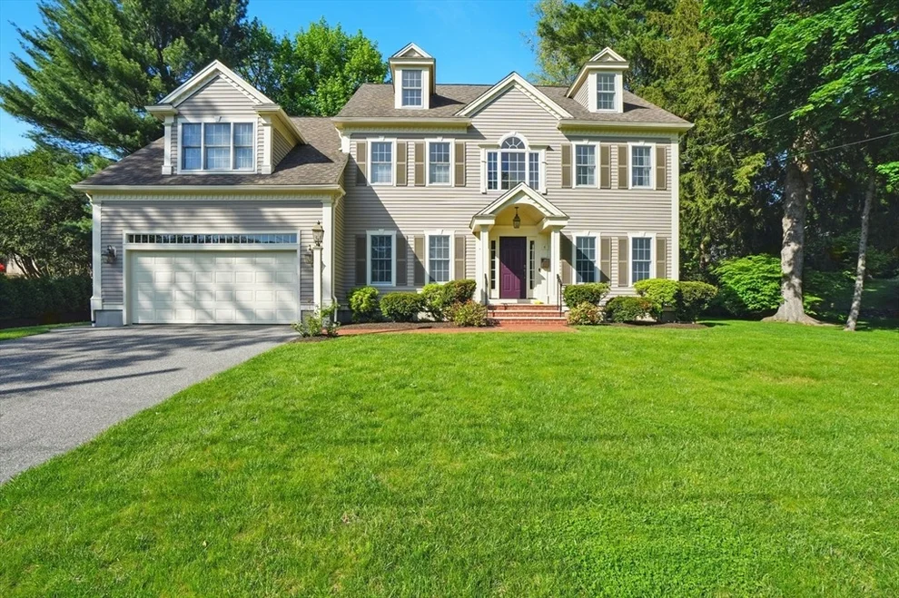 Unit for sale at 4 Ledgelawn Ave, Lexington, MA 02420