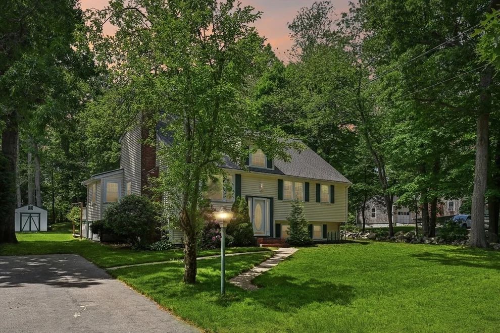 Unit for sale at 177 High St, Norwell, MA 02061