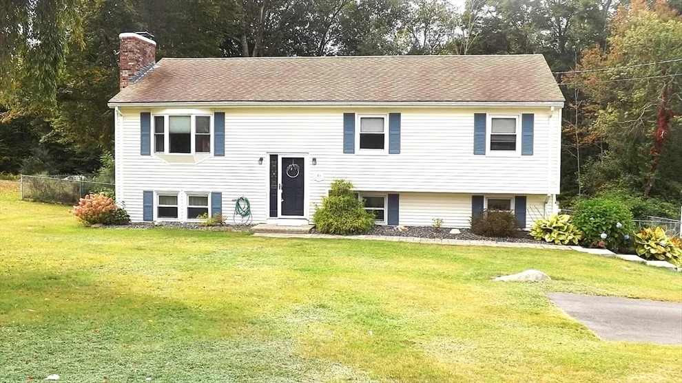 Unit for sale at 45 Cudworth Road, Webster, MA 01570