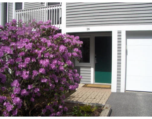 Unit for sale at 26 Greenridge Ln, Lincoln, MA 01773