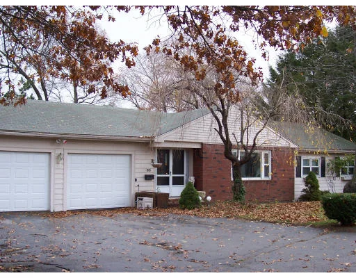 Unit for sale at 85 Oak Ridge Circle, Weymouth, MA 02189