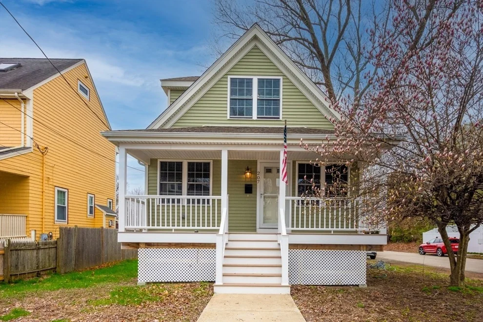 Unit for sale at 207 Evans Street, Weymouth, MA 02191