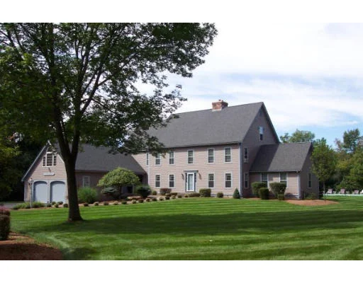 Unit for sale at 8 Wheeler Lane, Westford, MA 01886