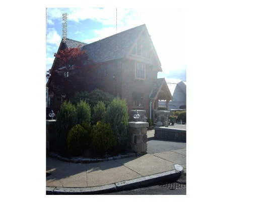 Unit for sale at 36 Bartlett Pkwy, Winthrop, MA 02152