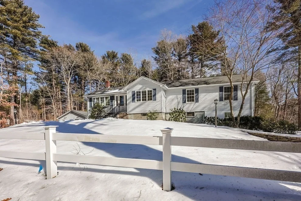 Unit for sale at 130 Mill St, Foxboro, MA 02035