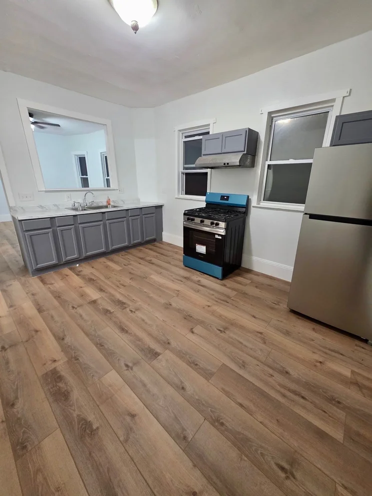 Unit for sale at 128 Shurtleff St, Chelsea, MA 02150