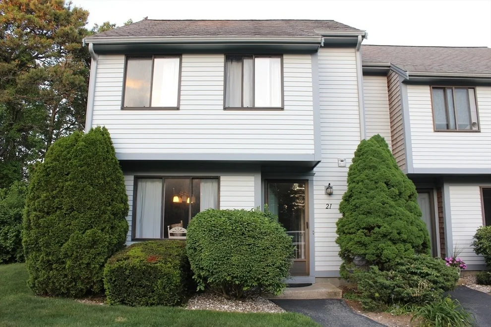 Unit for sale at 21 Chestnut Cir, Brewster, MA 02631