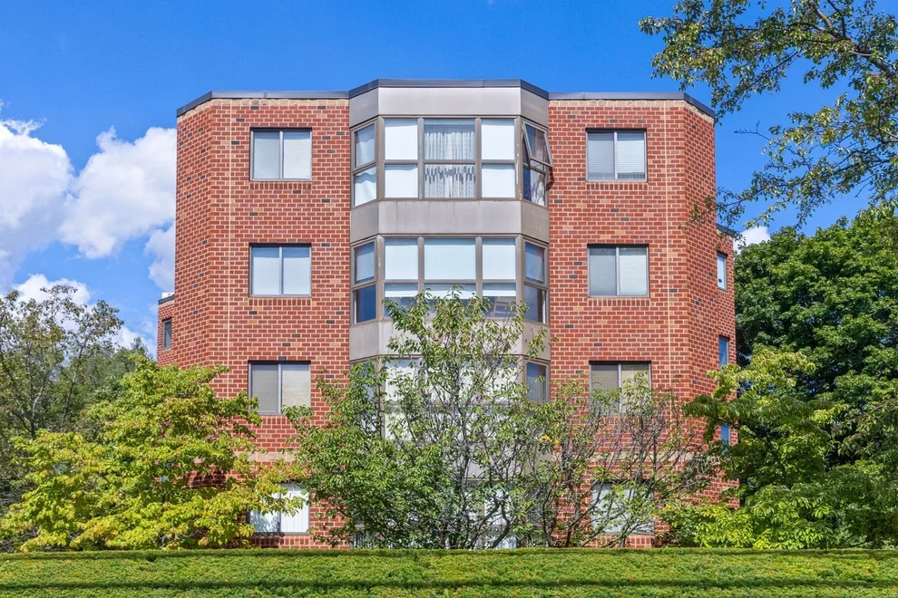 Unit for sale at 975 Massachusetts Avenue, Arlington, MA 02476