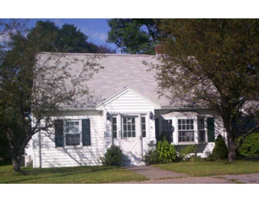 Unit for sale at 37 Alandale Pkwy, Norwood, MA 02062