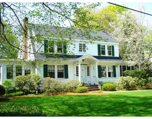 Unit for sale at 17 Highland Avenue, Lexington, MA 02421