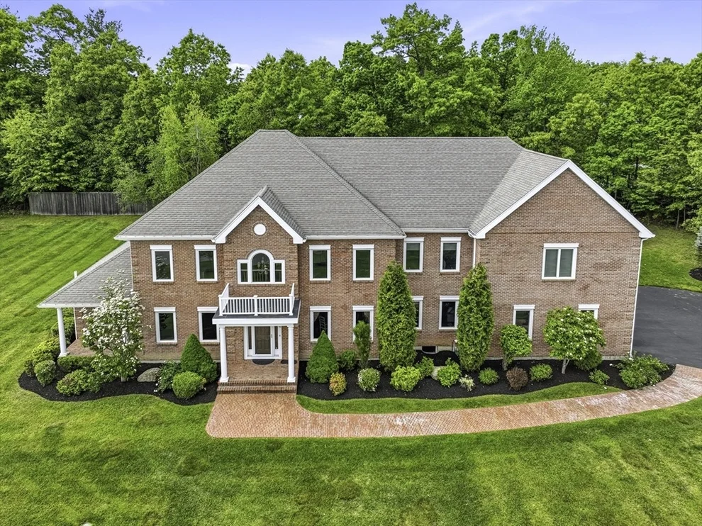 Unit for sale at 4 Quick Farm Rd, Westborough, MA 01581
