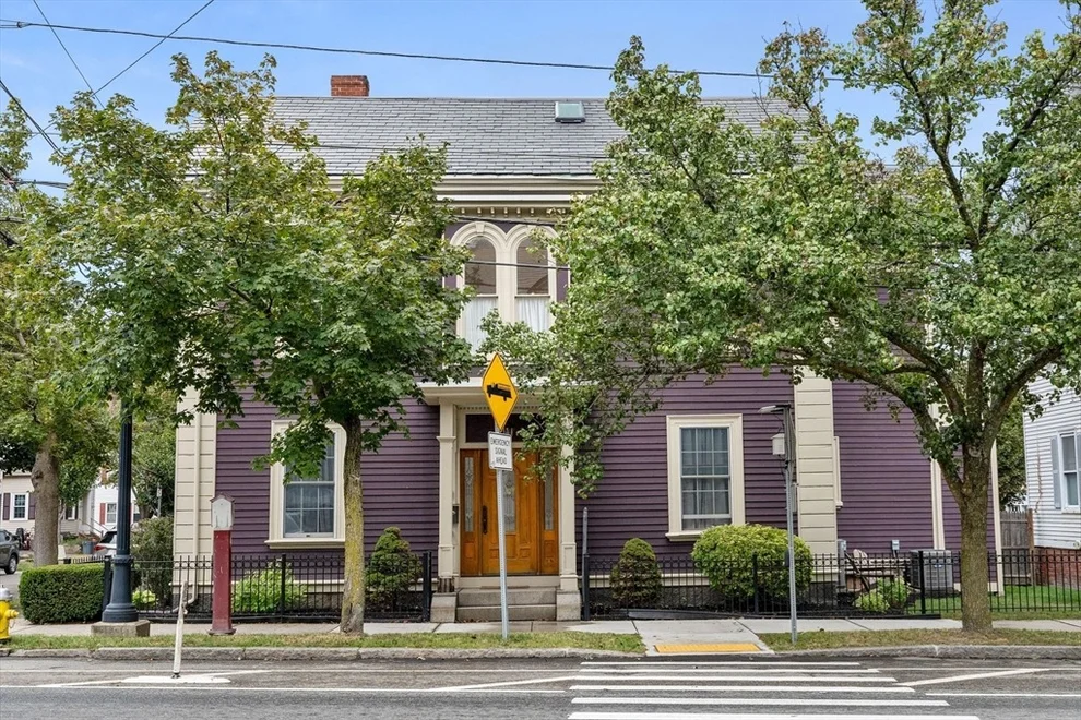 Unit for sale at 138 North St, Salem, MA 01970