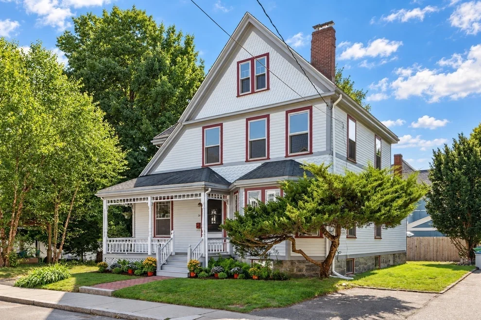 Unit for sale at 26 Walnut Pl, Newton, MA 02460