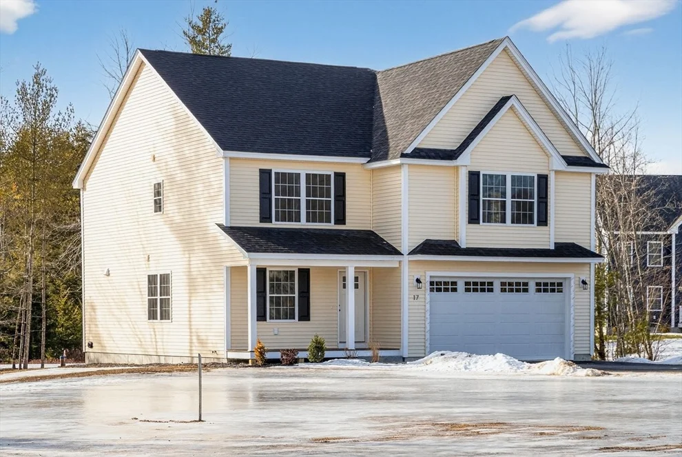 Unit for sale at 17 Elm Ct, Barrington, NH 03825