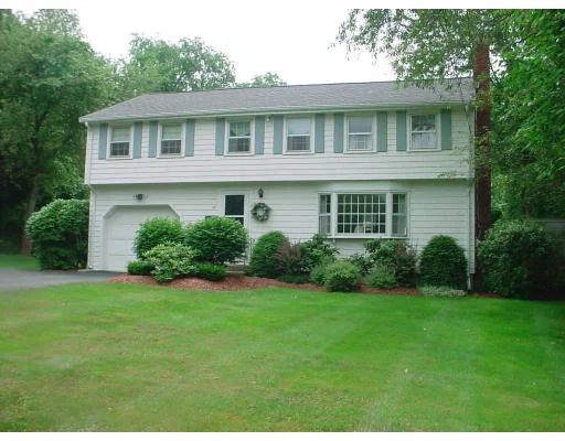 Unit for sale at 12 Skyline Dr, Billerica, MA 01821