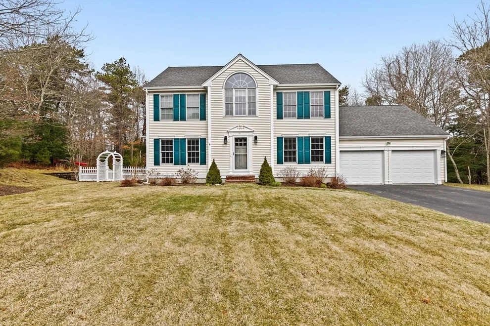 Unit for sale at 71 Early Red Cir, Plymouth, MA 02360