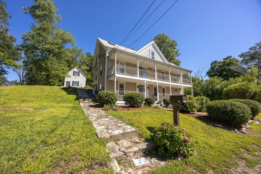 Unit for sale at 12 Community Way, Foxboro, MA 02035