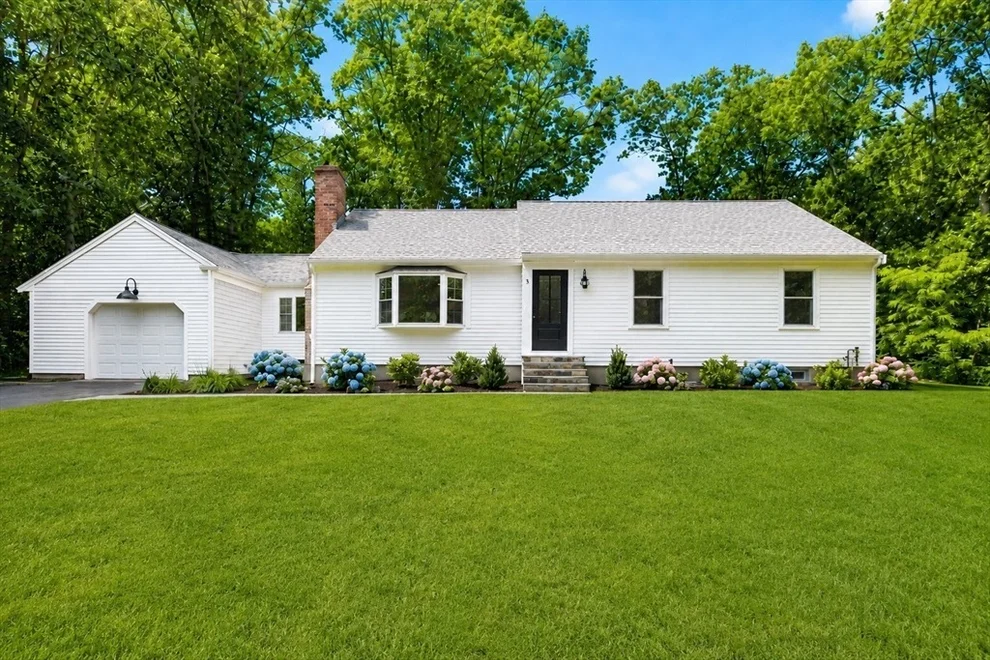 Unit for sale at 5 Candlewood Drive, Sandwich, MA 02563