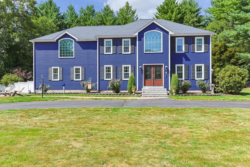 Unit for sale at 19 King Philip Path, Mendon, MA 01756