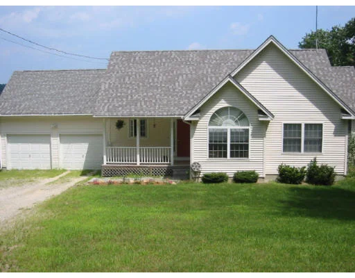 Unit for sale at 662 Center Road, Lyndeborough, NH 03082