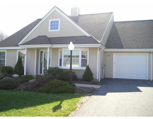 Unit for sale at 6 Deerfield Way, Westborough, MA 01581