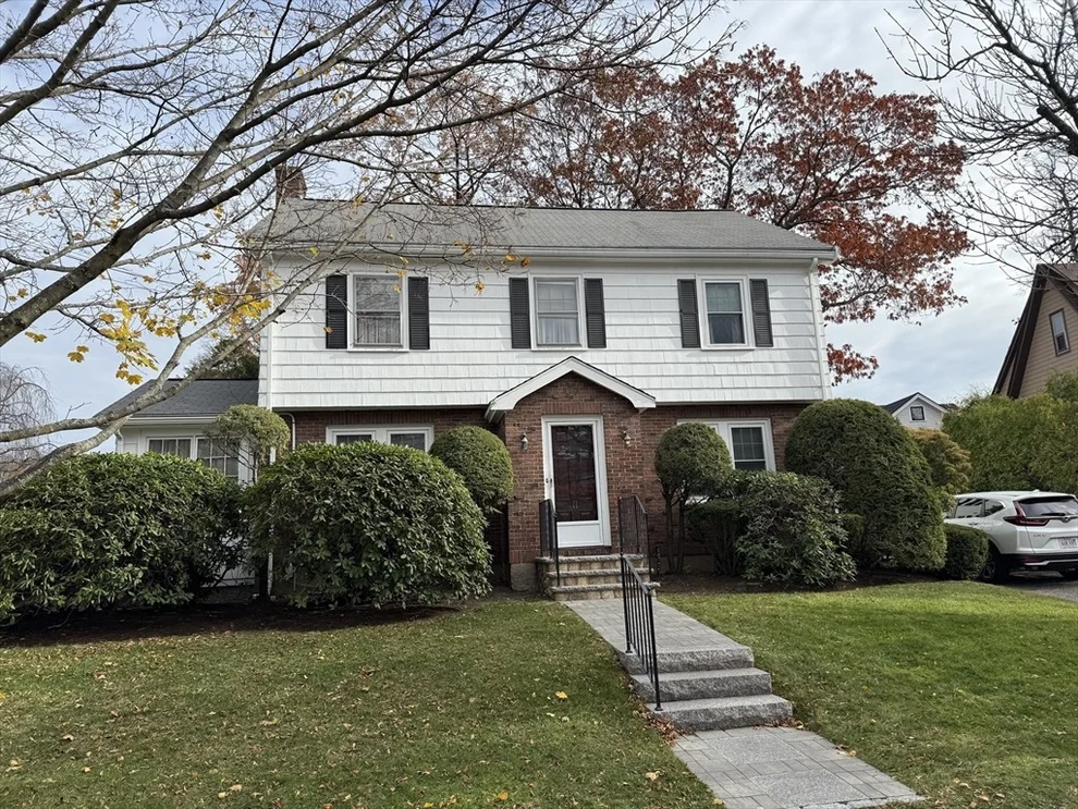 Unit for sale at 11 Randlett Pk, Newton, MA 02465