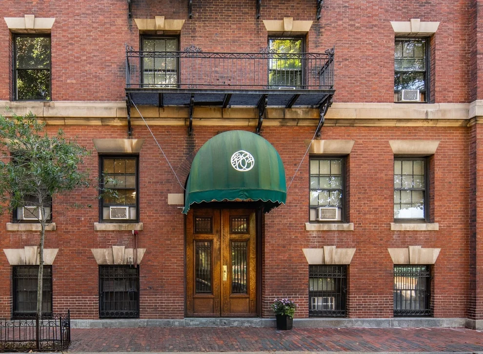 Unit for sale at 112 Pinckney St, Boston, MA 02114