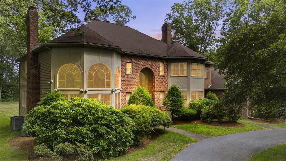 Unit for sale at 89 Bridle Path, Sudbury, MA 01776
