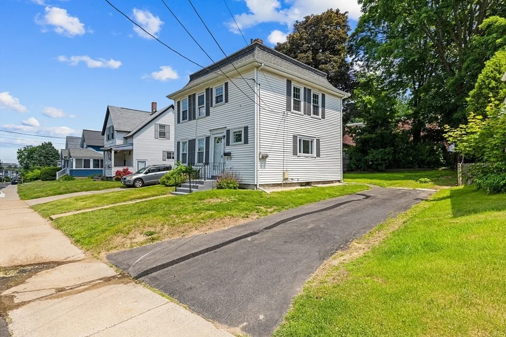 Unit for sale at 265 Mechanic St, Marlborough, MA 01752
