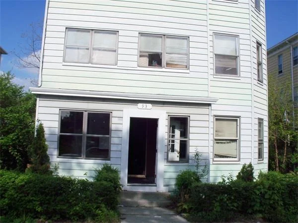 Unit for sale at 93 Arthur St, Worcester, MA 01604