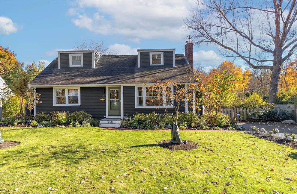 Unit for sale at 110 Beechwood Street, Cohasset, MA 02025