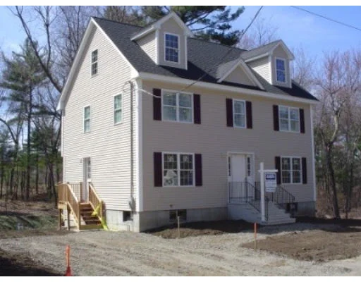 Unit for sale at 8 Demoree Terrace, Peabody, MA 01960