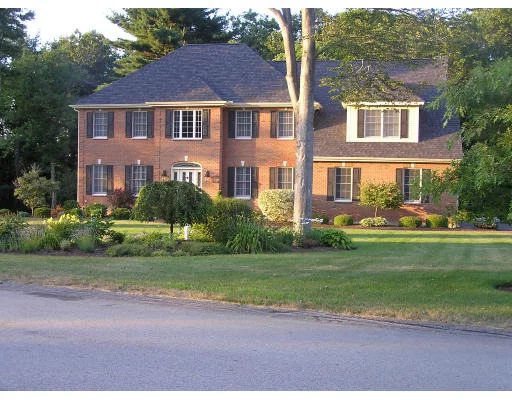 Unit for sale at 17 Morningside Drive, Topsfield, MA 01983