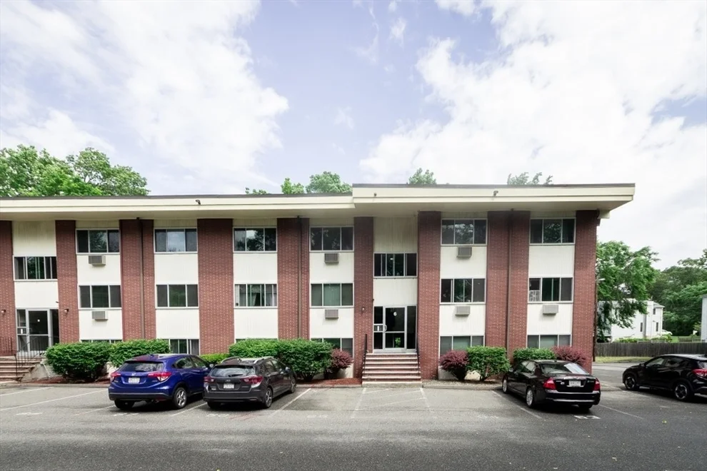 Unit for sale at 74 Beach St, Woburn, MA 01801