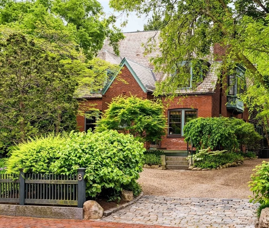 Unit for sale at 8 Ellsworth Avenue, Cambridge, MA 02139