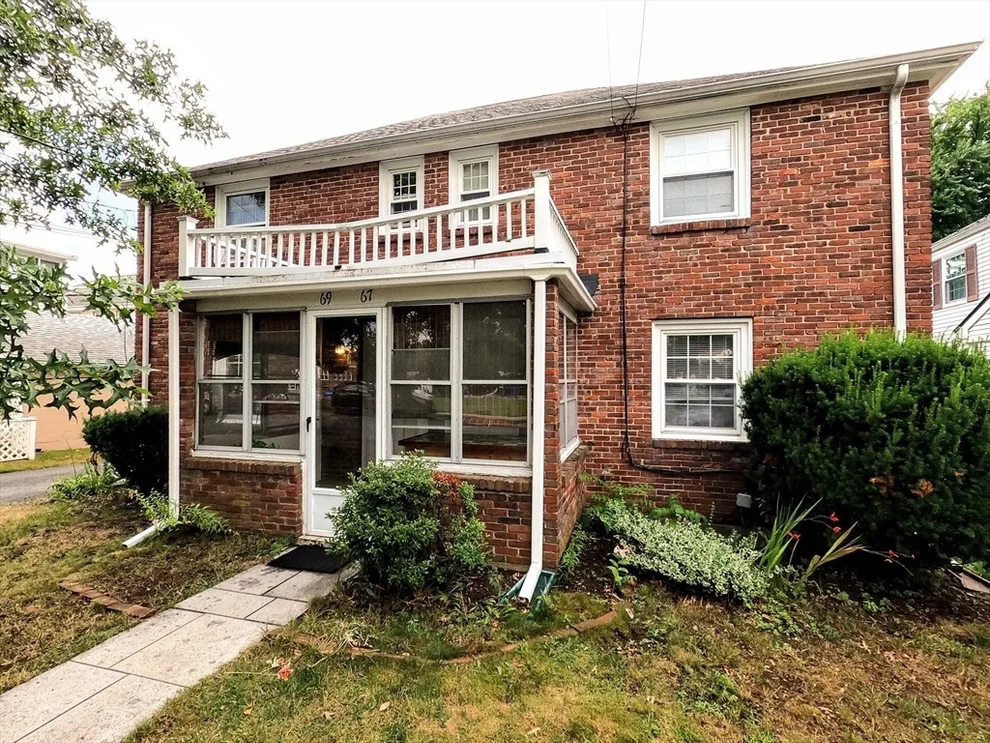 Unit for sale at 67-69 York Ave, Watertown, MA 02472