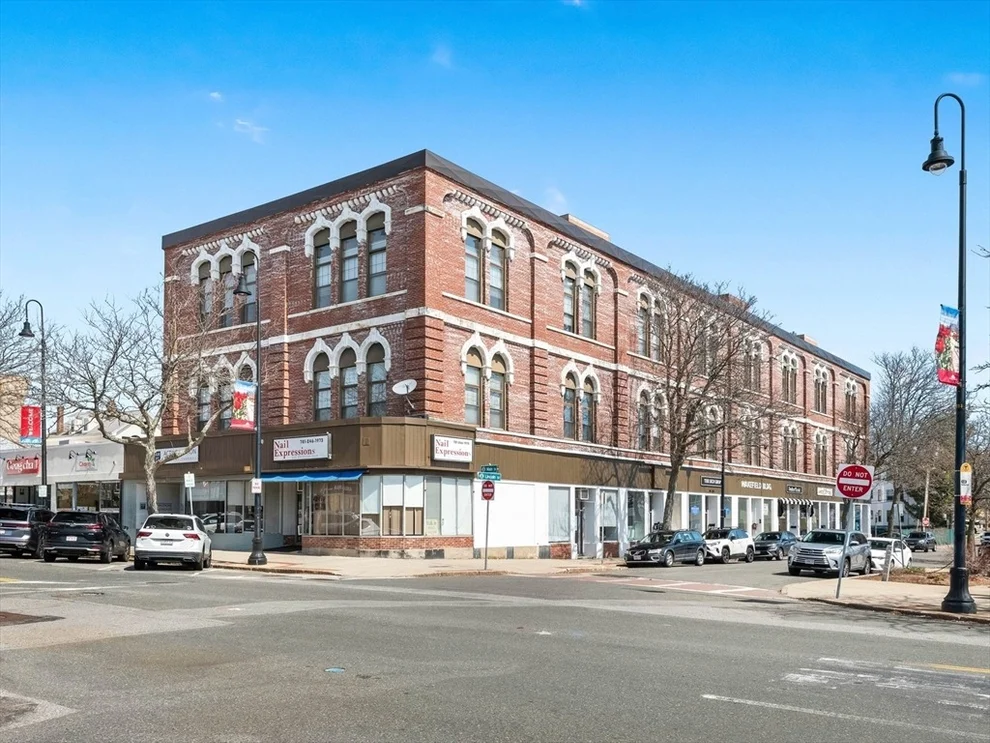 Unit for sale at 414-416 Main St, Wakefield, MA 01880