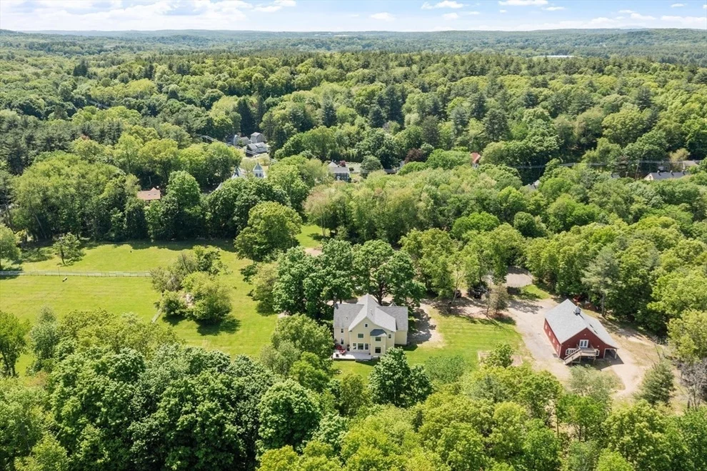 Unit for sale at 2 Marlboro Rd, Stow, MA 01775