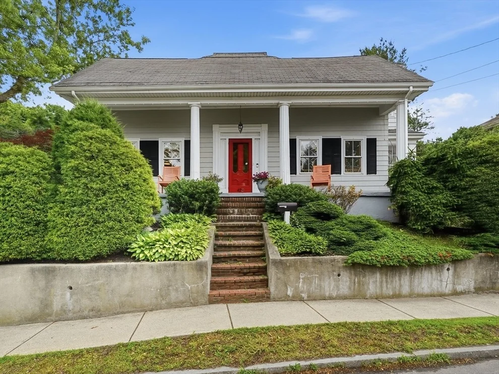 Unit for sale at 423 Washington St, Winchester, MA 01890