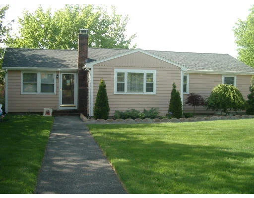 Unit for sale at 14 Walden Pond Avenue, Saugus, MA 01906