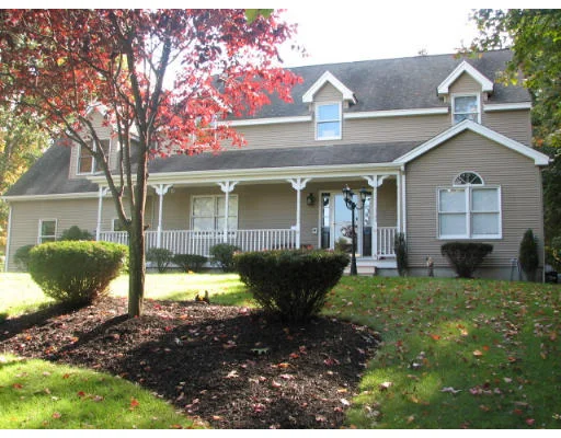 Unit for sale at 409 Wood St, Hopkinton, MA 01748