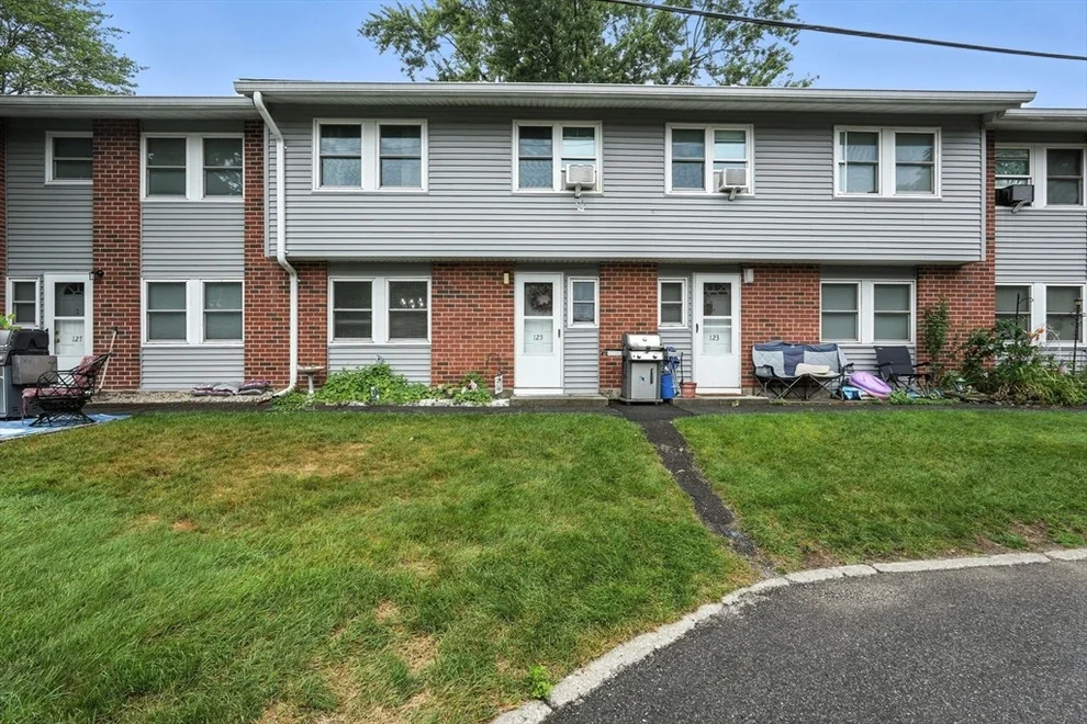 Unit for sale at 125 Manor Court, Springfield, MA 01118
