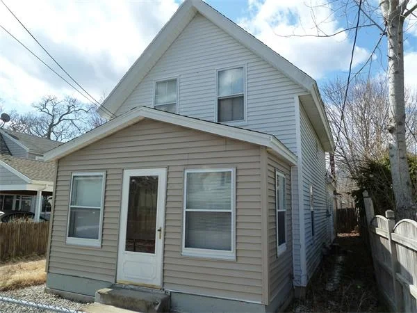Unit for sale at 11 Pleasant Ave, Wareham, MA 02558