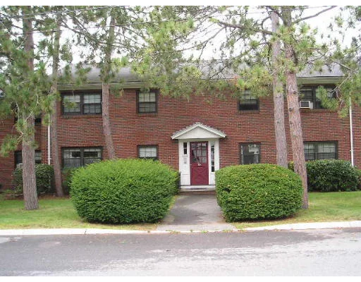 Unit for sale at 82B Renwick Road, Wakefield, MA 01880