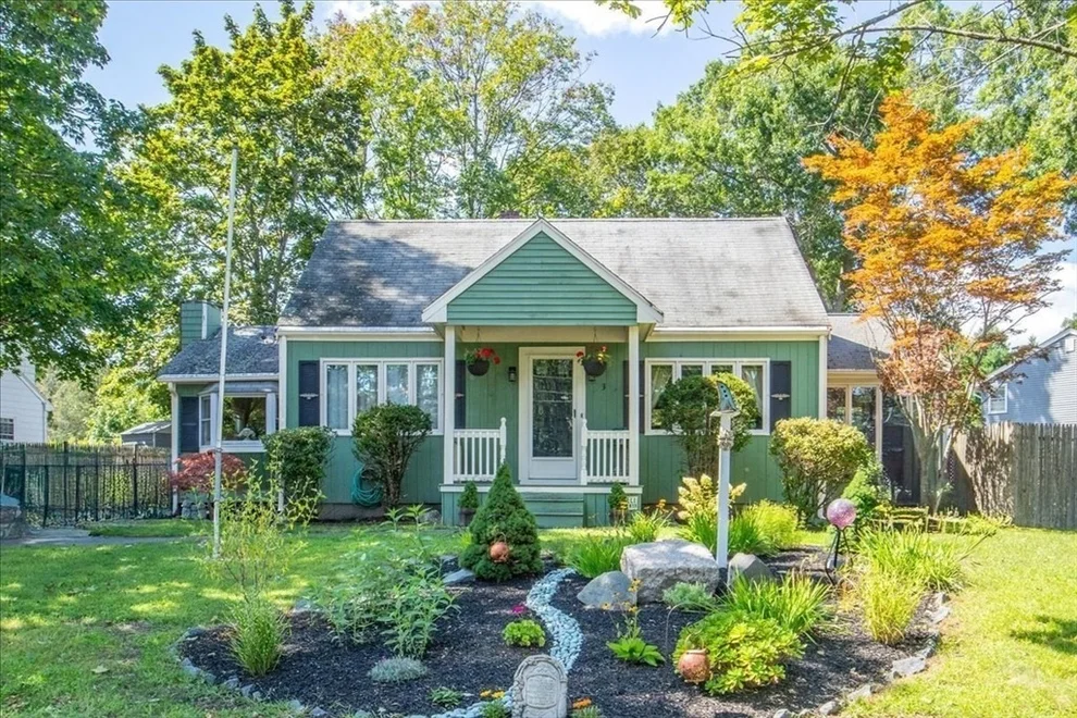 Unit for sale at 3 Donald Rd, Stoughton, MA 02072
