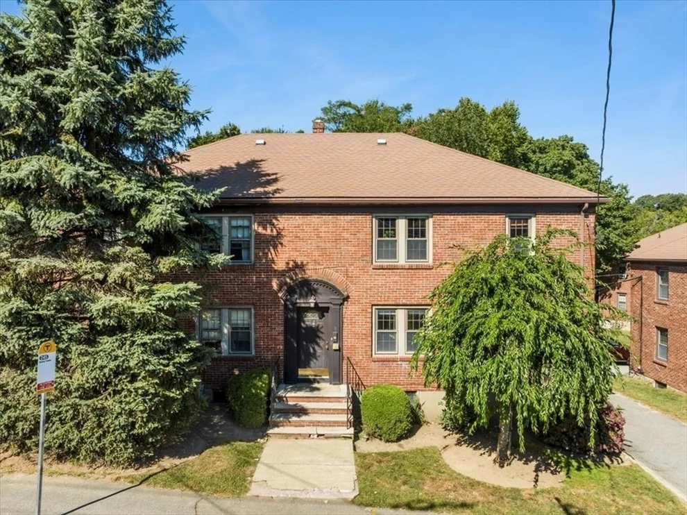 Unit for sale at 9 Common St, Quincy, MA 02169