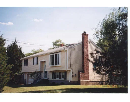 Unit for sale at 8 Woodbine Road, Marshfield, MA 02050