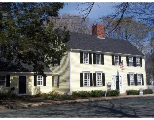 Unit for sale at 7 South Village Green, Ipswich, MA 01938